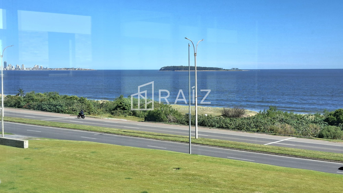 Apartamento ID.11472 - VENTA APARTAMENTO 3 DORMITORIOS PLAYA MANSA