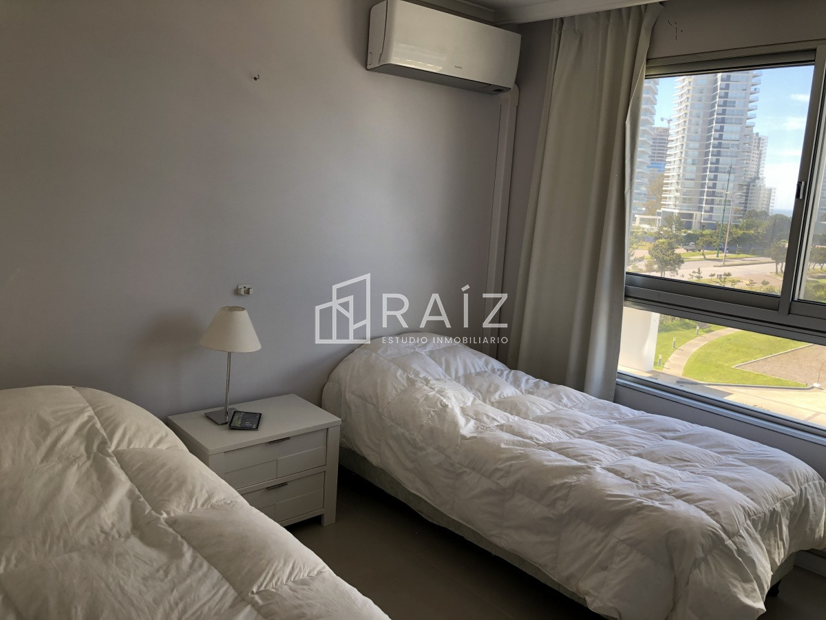 Apartamento ID.10393 - APARTAMENTO EN VENTA 3 DORMITORIOS + DEPENDENCIA BRAVA