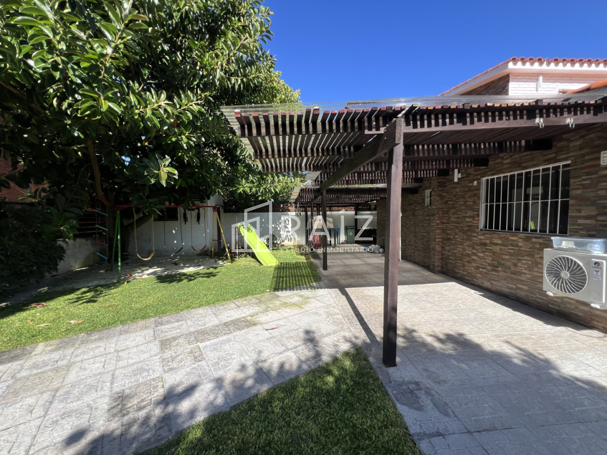 Casa ID.12056 - VENTA CASA 2 DORMITORIOS PLAYA BRAVA