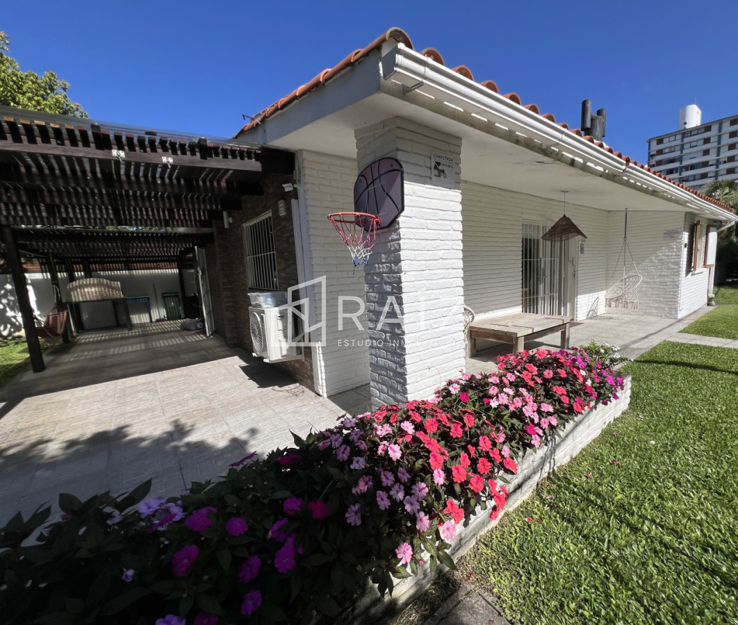 Casa ID.12056 - VENTA CASA 2 DORMITORIOS PLAYA BRAVA