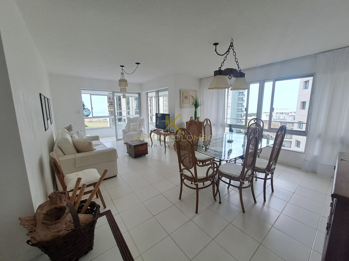 Brava - GoPunta - Portal Inmobiliario de Punta del Este - Maldonado