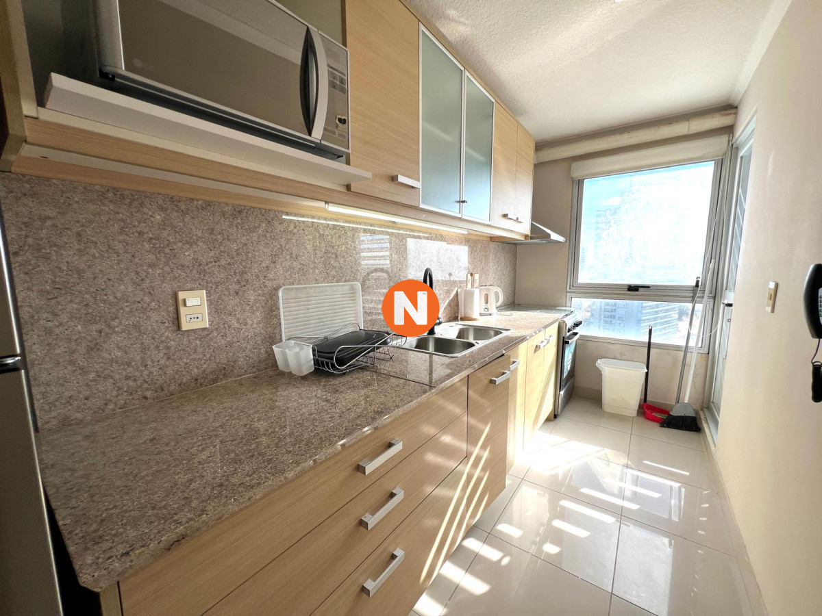 Apartamento Ref.224073 - apartamento en venta de 3 dormitorios 3 baños, zona shopping, punta del este