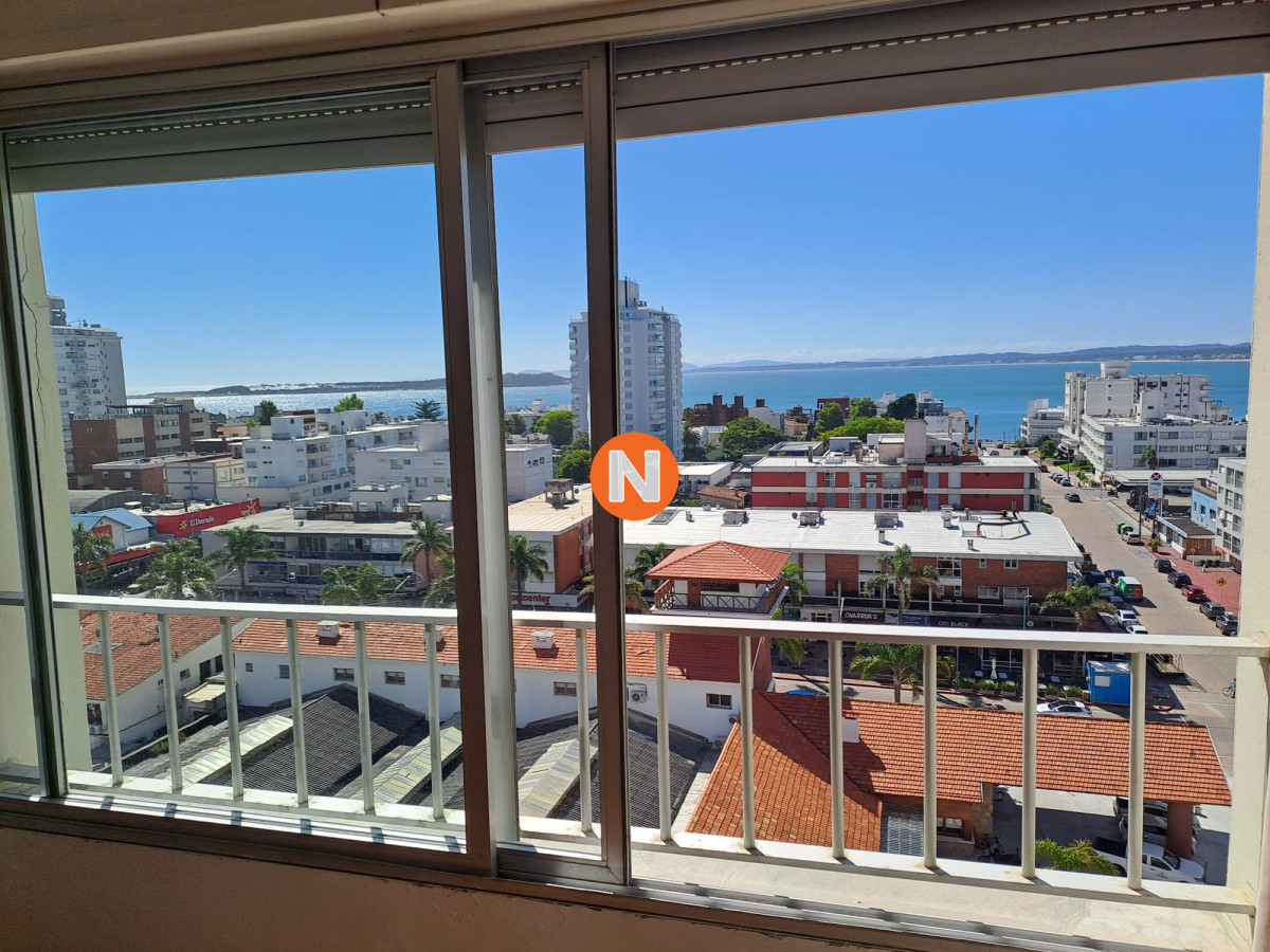 Apartamento Ref.225174 - peninsula en venta 1 dormitorio y medio