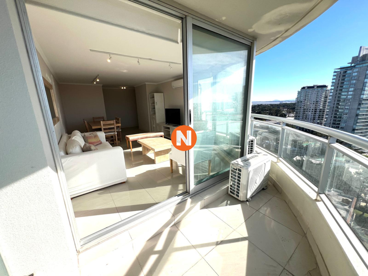 Apartamento Ref.224073 - apartamento en venta de 3 dormitorios 3 baños, zona shopping, punta del este