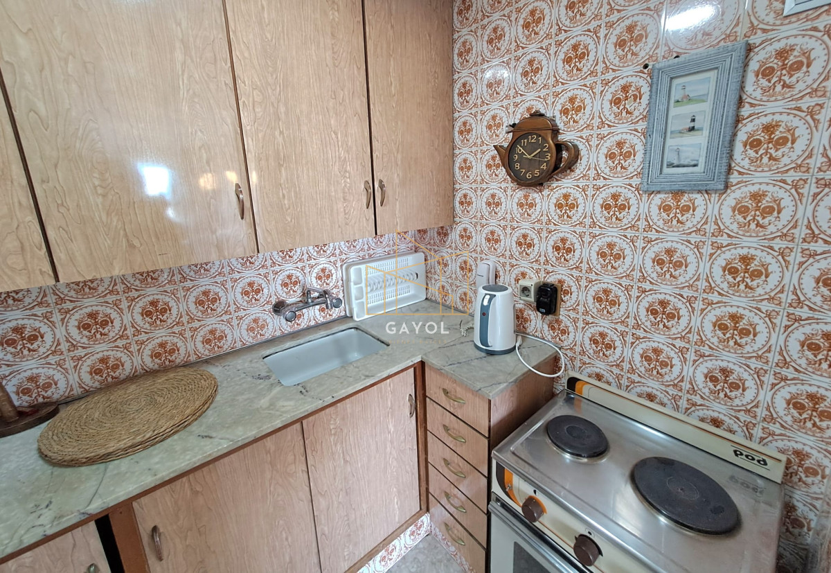 Apartamento ID.665 - Venta. Península, 1 dormitorio y medio garaje.