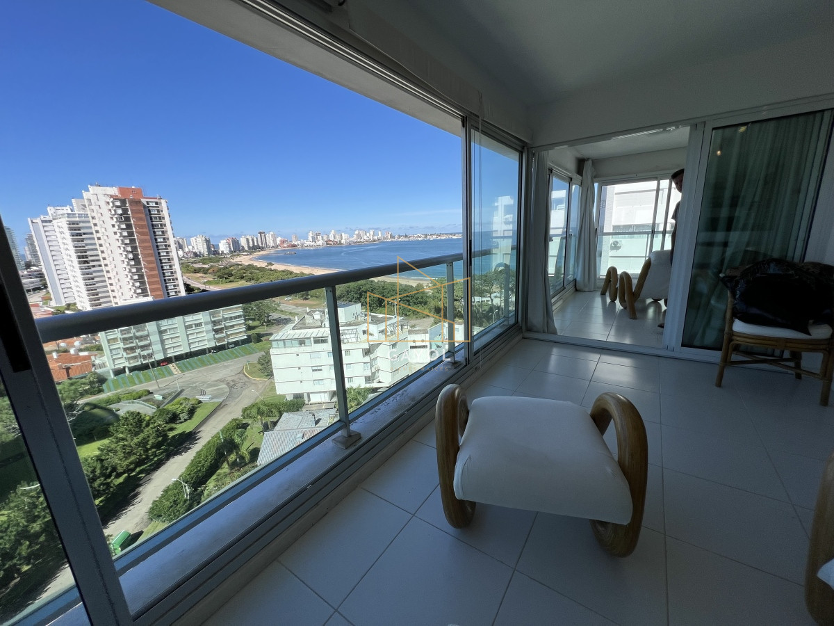 Apartamento ID.916 - apartamento en venta en playa mansa,  dos dormitorios dos baños, punta del este 