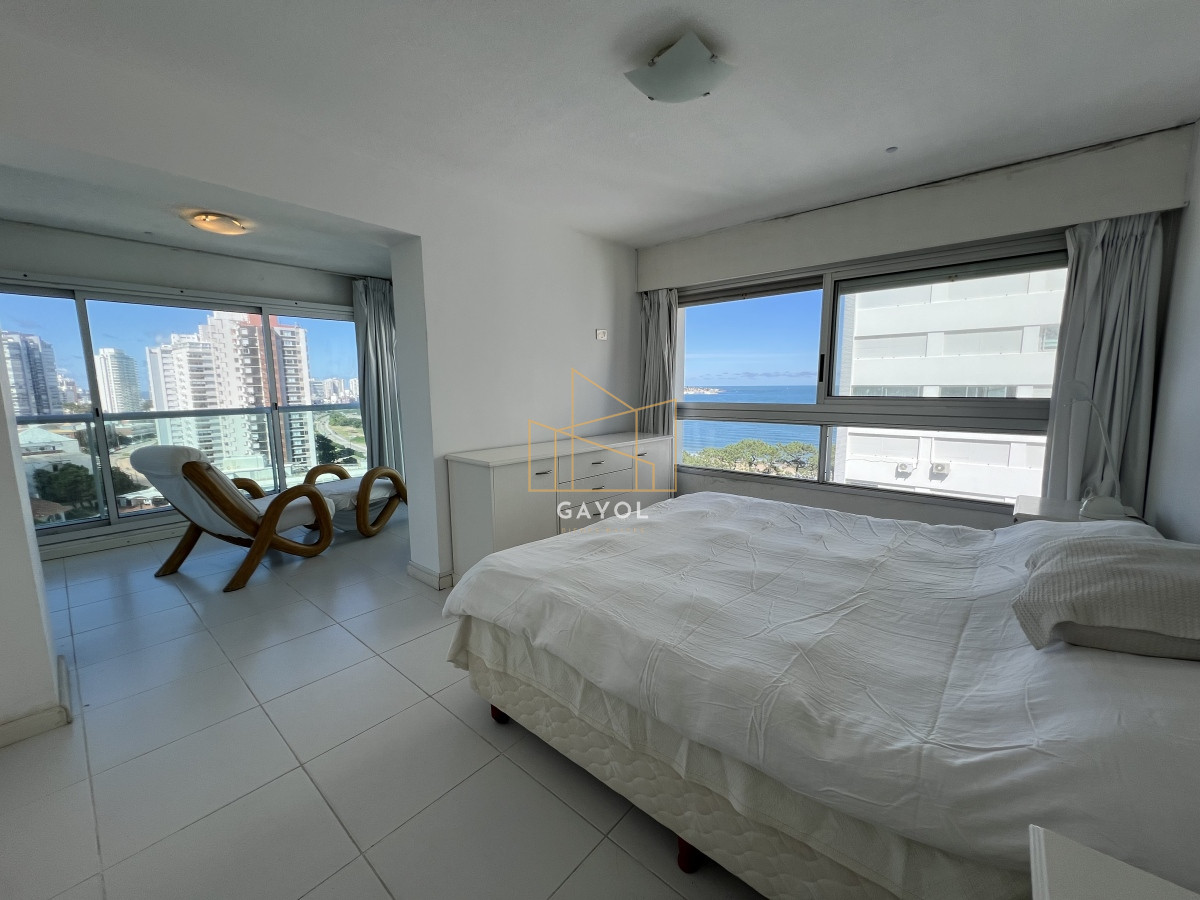 Apartamento ID.916 - apartamento en venta en playa mansa,  dos dormitorios dos baños, punta del este 