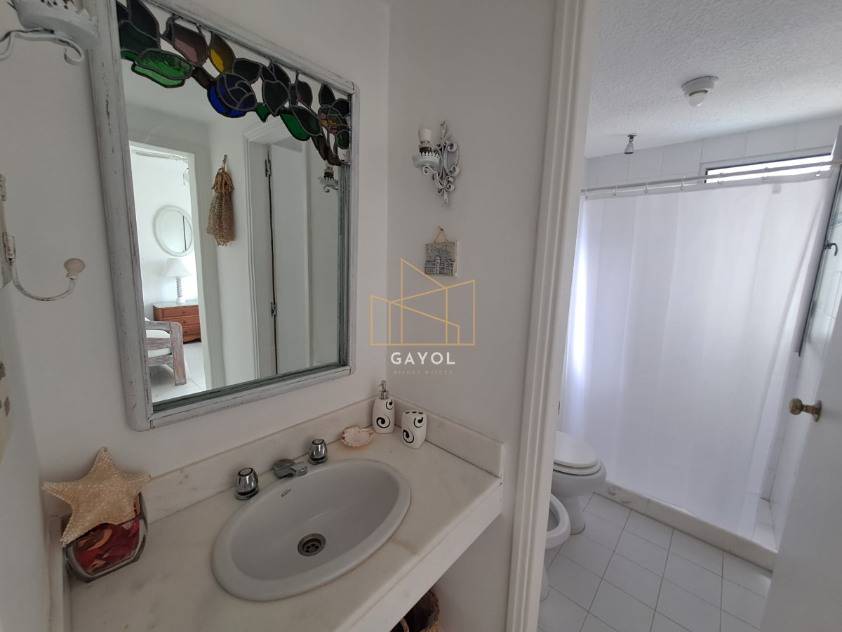 Apartamento ID.895 - Apartamento en Brava - Punta del Este con vista y parrillero. 