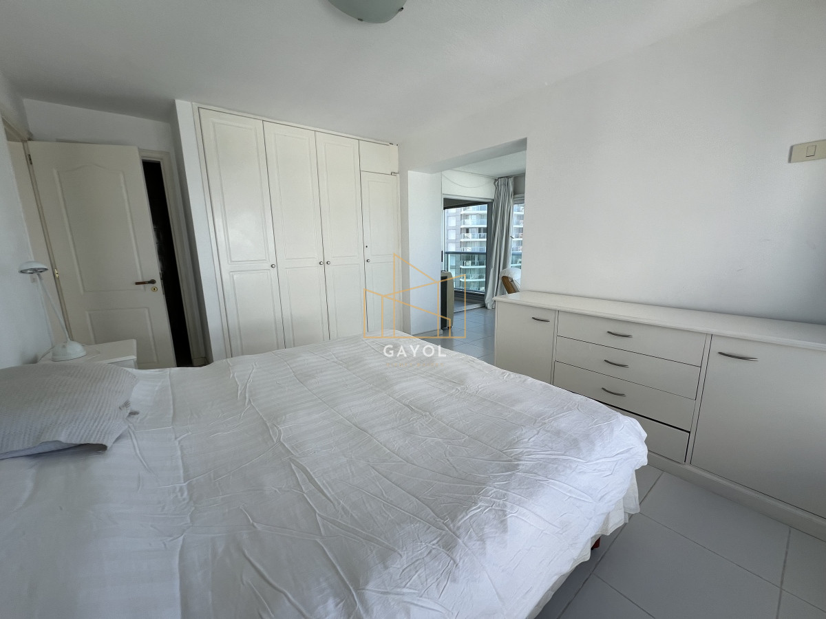 Apartamento ID.916 - apartamento en venta en playa mansa,  dos dormitorios dos baños, punta del este 