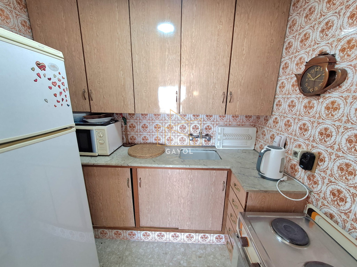 Apartamento ID.665 - Venta. Península, 1 dormitorio y medio garaje.