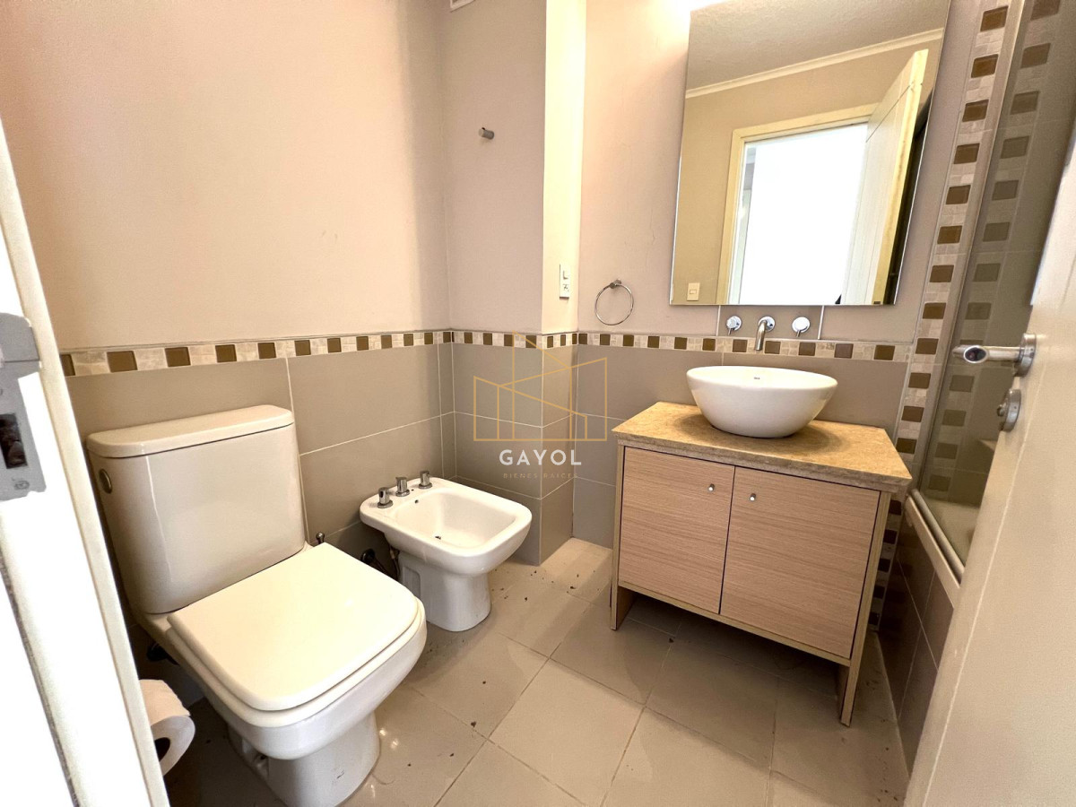 Apartamento ID.1029 - apartamento en venta de 3 dormitorios 3 baños, zona shopping, punta del este