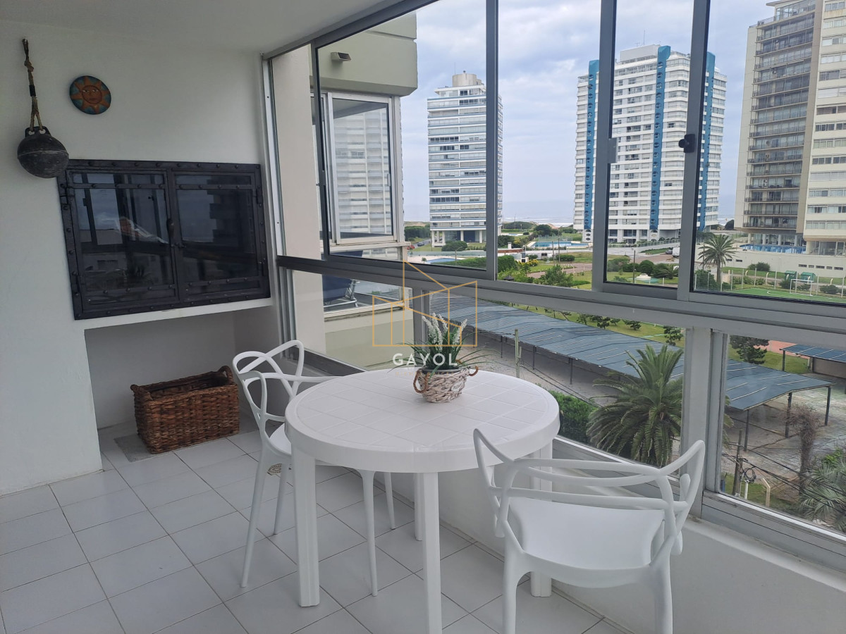 Apartamento ID.895 - Apartamento en Brava - Punta del Este con vista y parrillero. 