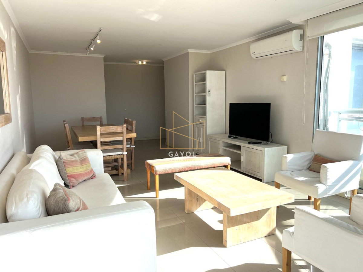 Apartamento ID.1029 - apartamento en venta de 3 dormitorios 3 baños, zona shopping, punta del este