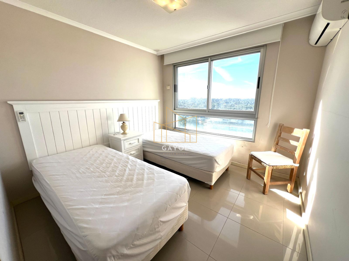 Apartamento ID.1029 - apartamento en venta de 3 dormitorios 3 baños, zona shopping, punta del este