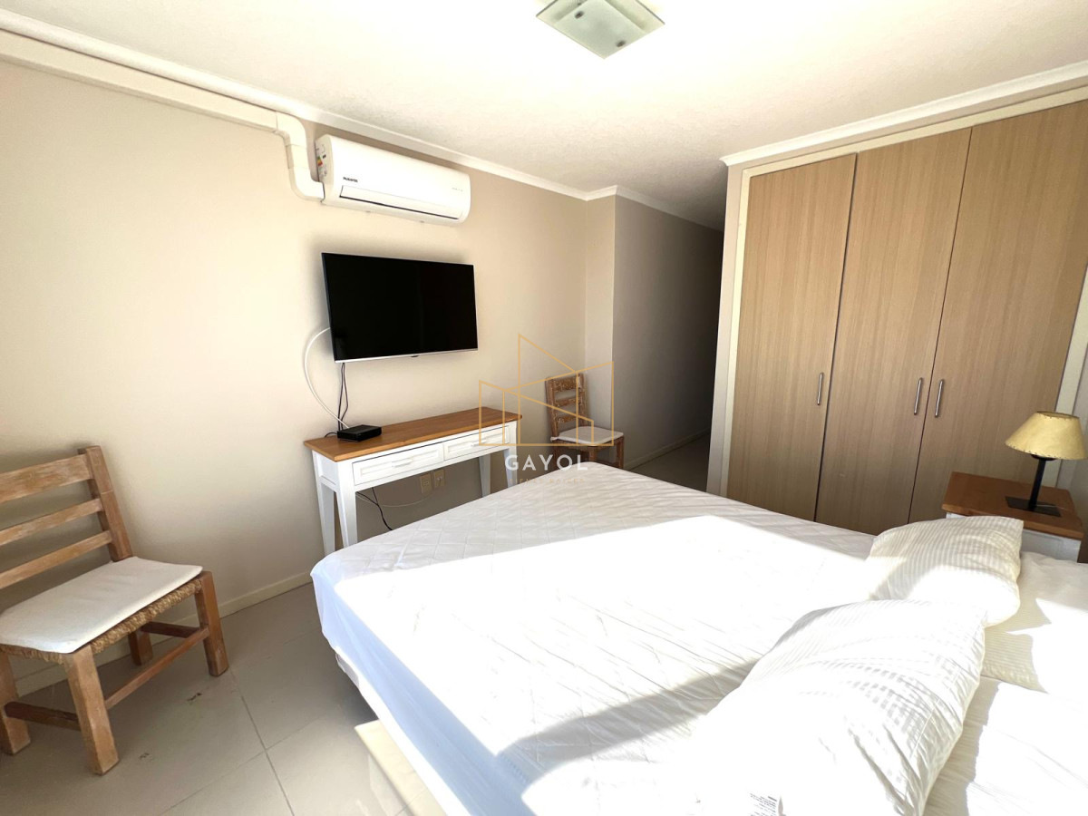 Apartamento ID.1029 - apartamento en venta de 3 dormitorios 3 baños, zona shopping, punta del este