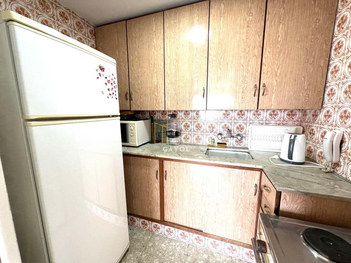 Apartamento ID.665 - Venta. Península, 1 dormitorio y medio garaje.
