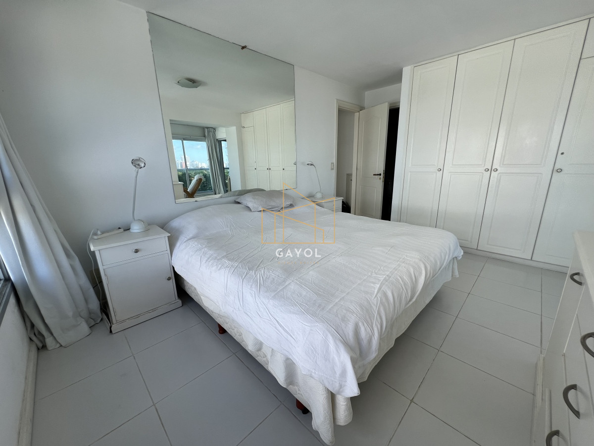 Apartamento ID.916 - apartamento en venta en playa mansa,  dos dormitorios dos baños, punta del este 