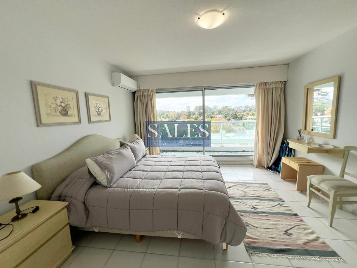 Apartamento ID.991 - Apartamento en venta Playa Mansa Punta del Este