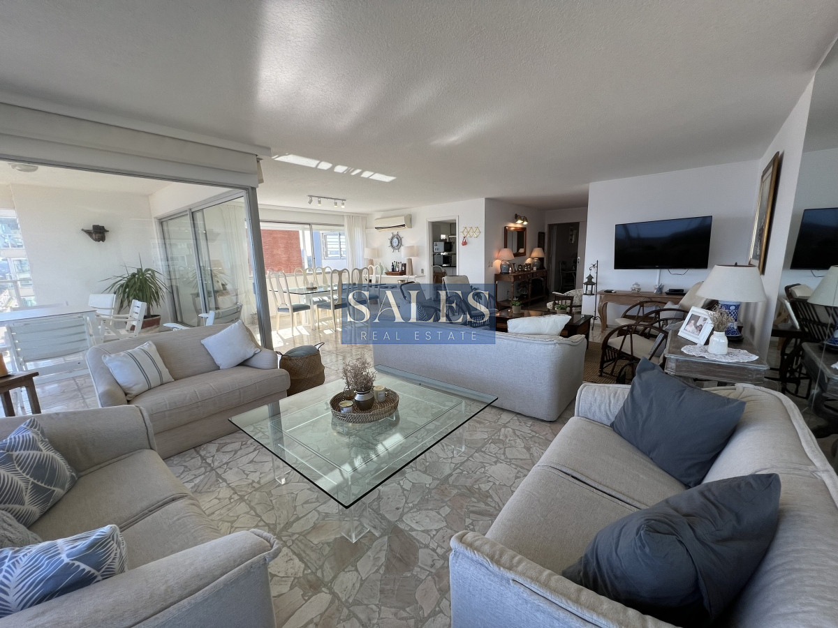 Apartamento ID.1095 - primera linea mansa