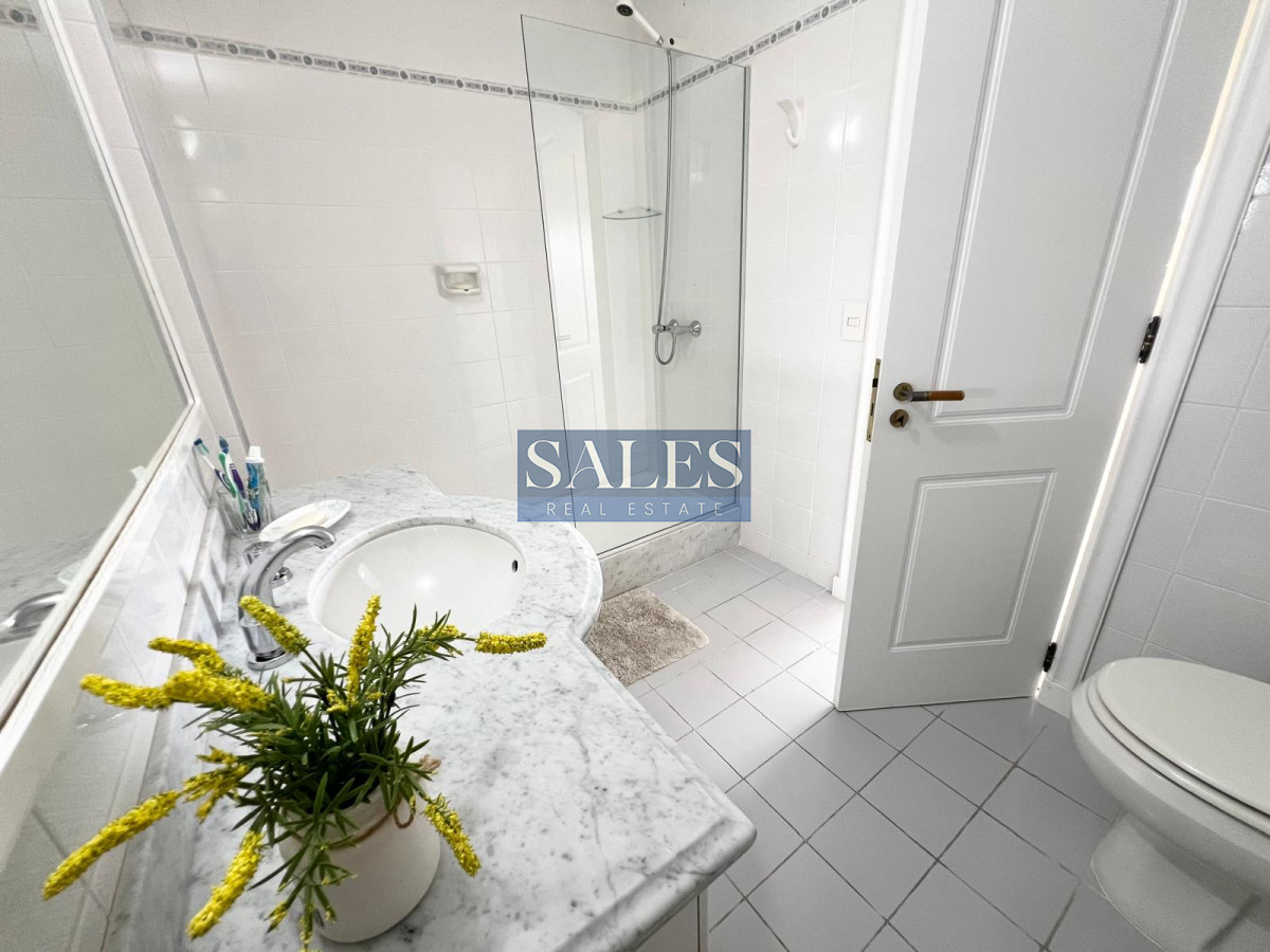 Apartamento ID.991 - Apartamento en venta Playa Mansa Punta del Este