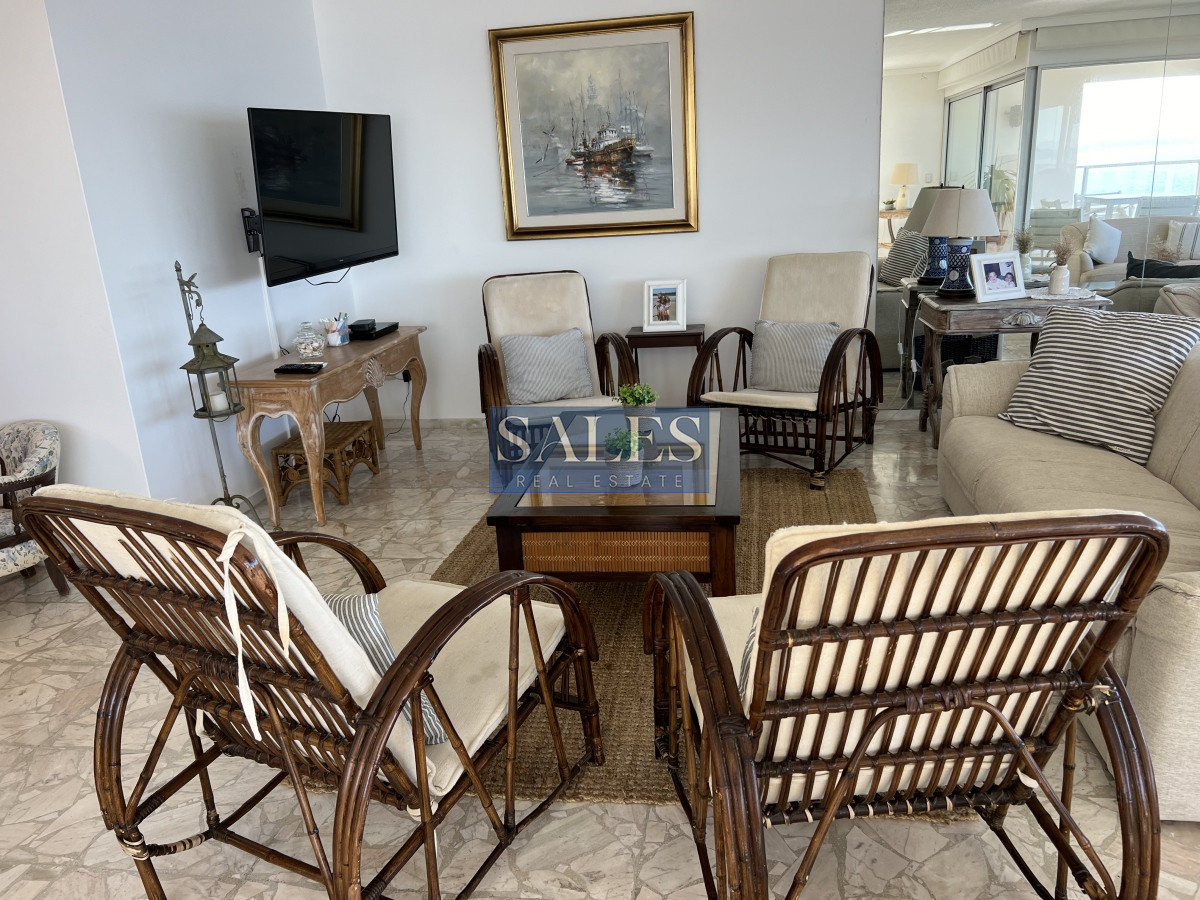 Apartamento ID.1095 - primera linea mansa