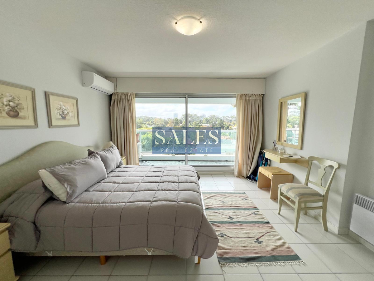 Apartamento ID.991 - Apartamento en venta Playa Mansa Punta del Este