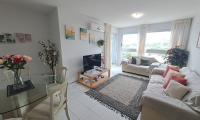 Apartamento en venta Playa Mansa Punta del Este