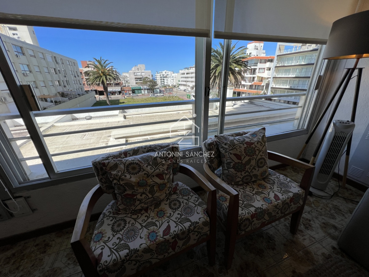 Apartamento ID.3326 - Apartamento DE 1 DORMITORIO EN VENTA en Península - Punta del Este