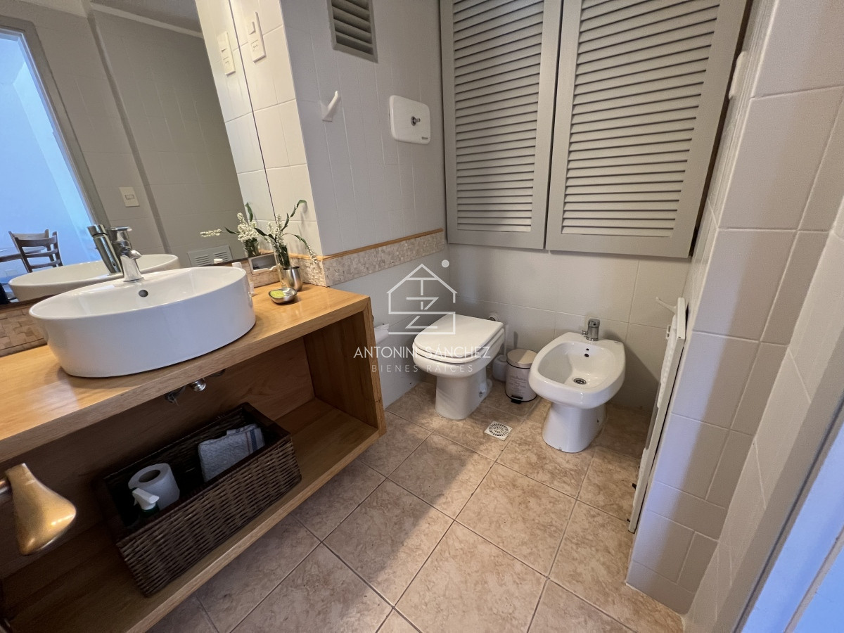 Apartamento ID.3326 - Apartamento DE 1 DORMITORIO EN VENTA en Península - Punta del Este