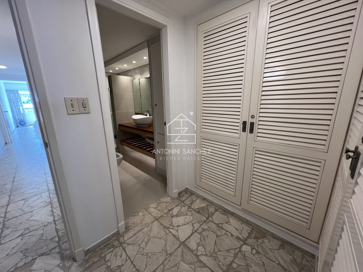 Apartamento ID.1964 - Apartamento en Mansa frente al mar - Punta del Este