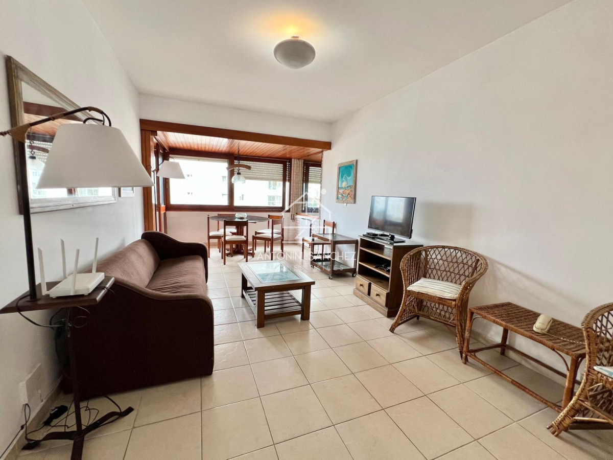 Apartamento ID.2041 - PARADA 2 DE PLAYA BRAVA 
