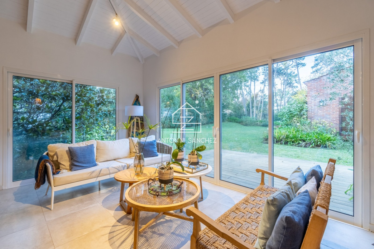 Casa ID.5102 - ESPECTACULAR CASA EN ZONA SHOPPING