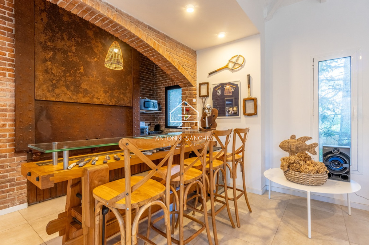 Casa ID.5102 - ESPECTACULAR CASA EN ZONA SHOPPING