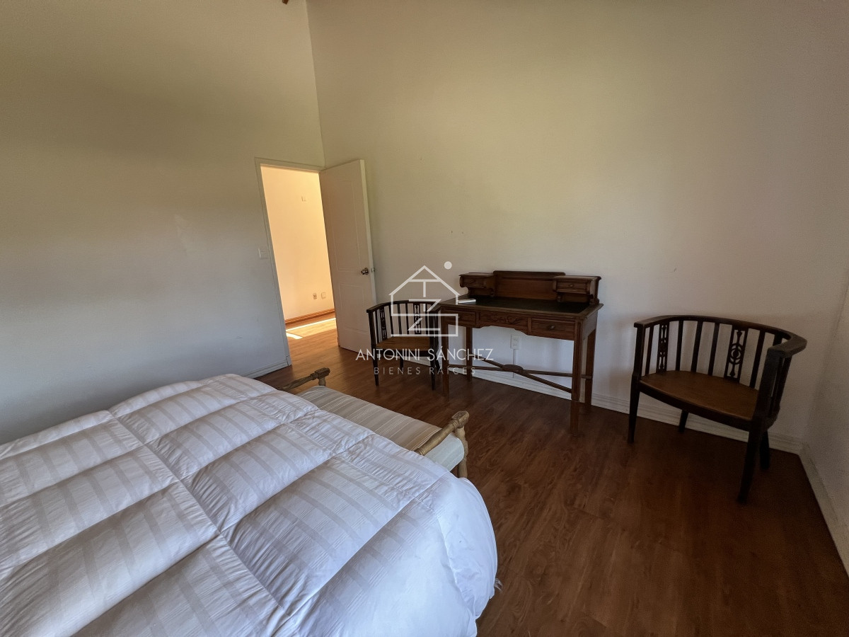 Casa ID.2773 - Casa en lugano, 5 dormitorios 4 baños y dependencias de servicios