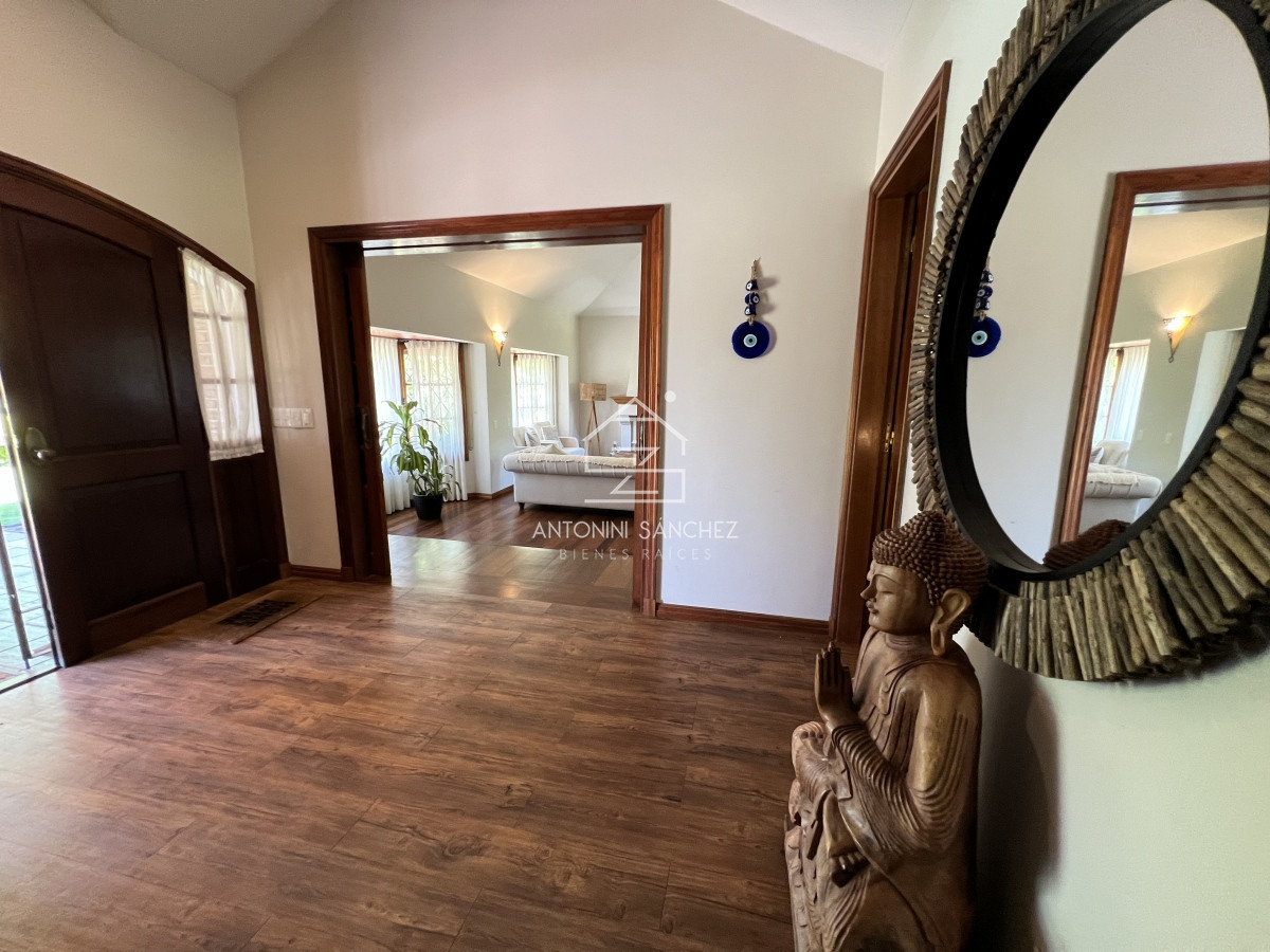 Casa ID.2773 - Casa en lugano, 5 dormitorios 4 baños y dependencias de servicios
