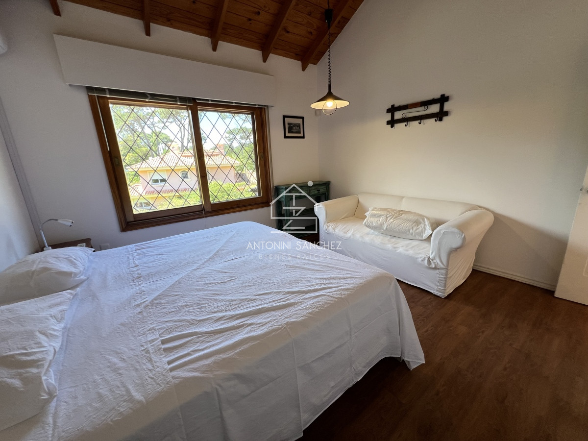 Casa ID.2773 - Casa en lugano, 5 dormitorios 4 baños y dependencias de servicios