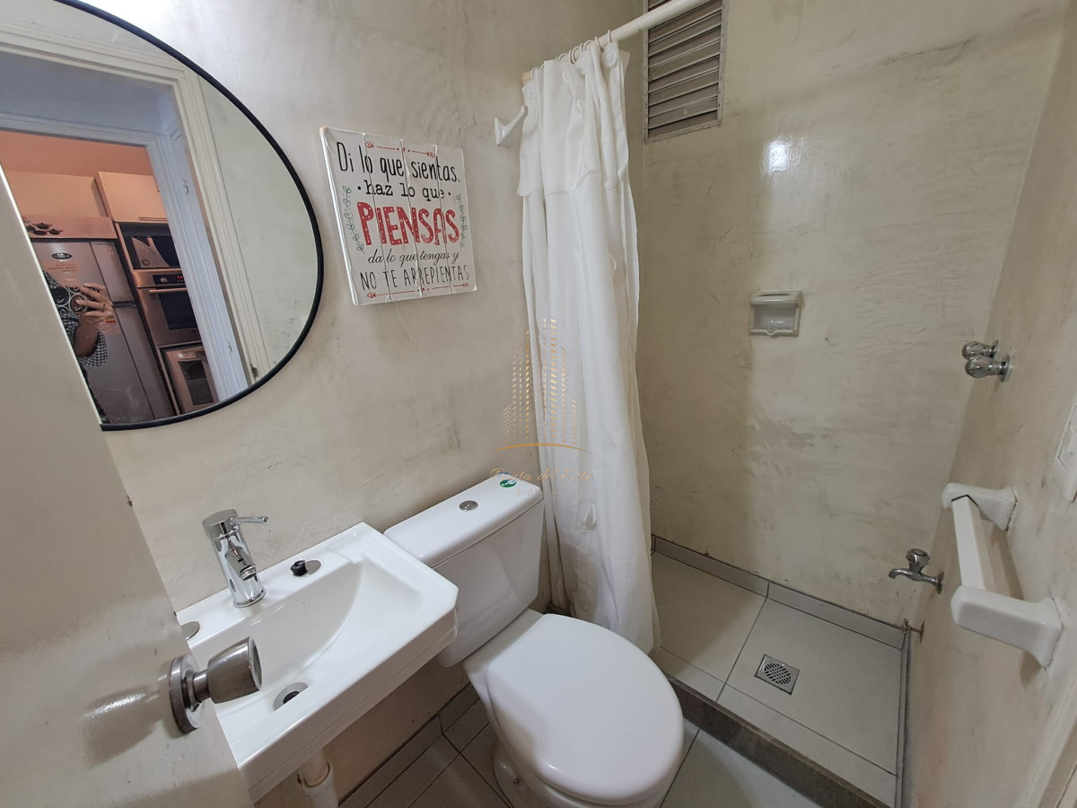Apartamento ID.806 - Apartamento en venta con vista al mar en Punta del Este