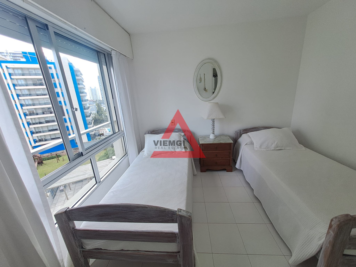 Apartamento ID.198 - Apartamento en Brava - Punta del Este con vista y parrillero. 