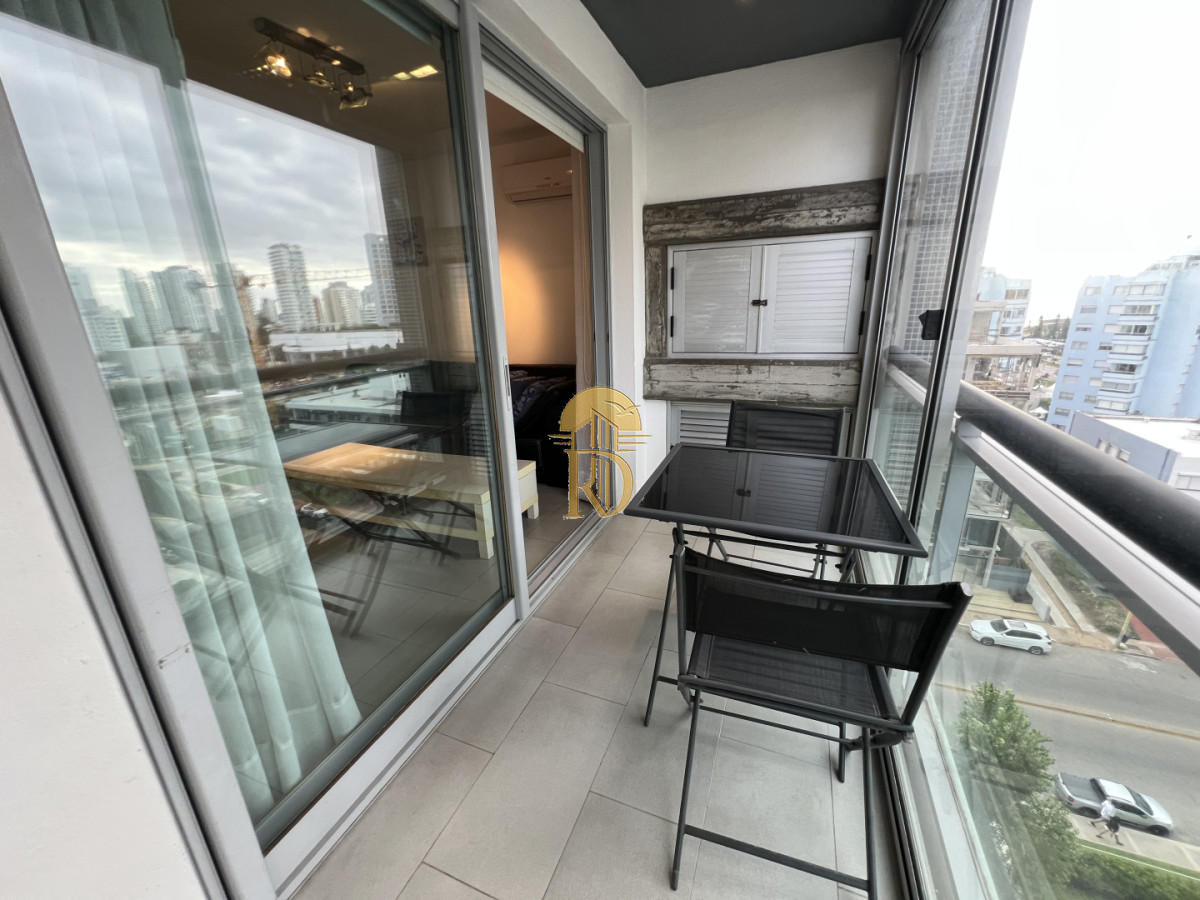 Apartamento de 2 dormitorios 2 baños, en venta. Parrillero. -id-697-7