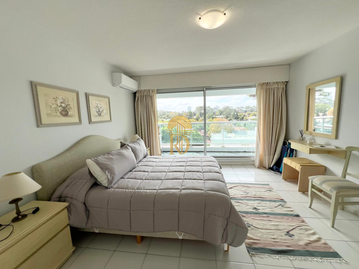 Apto en venta de 2 dormitorios, 2 baños, 1 en suite Mansa Pda. 8 -id-87-11