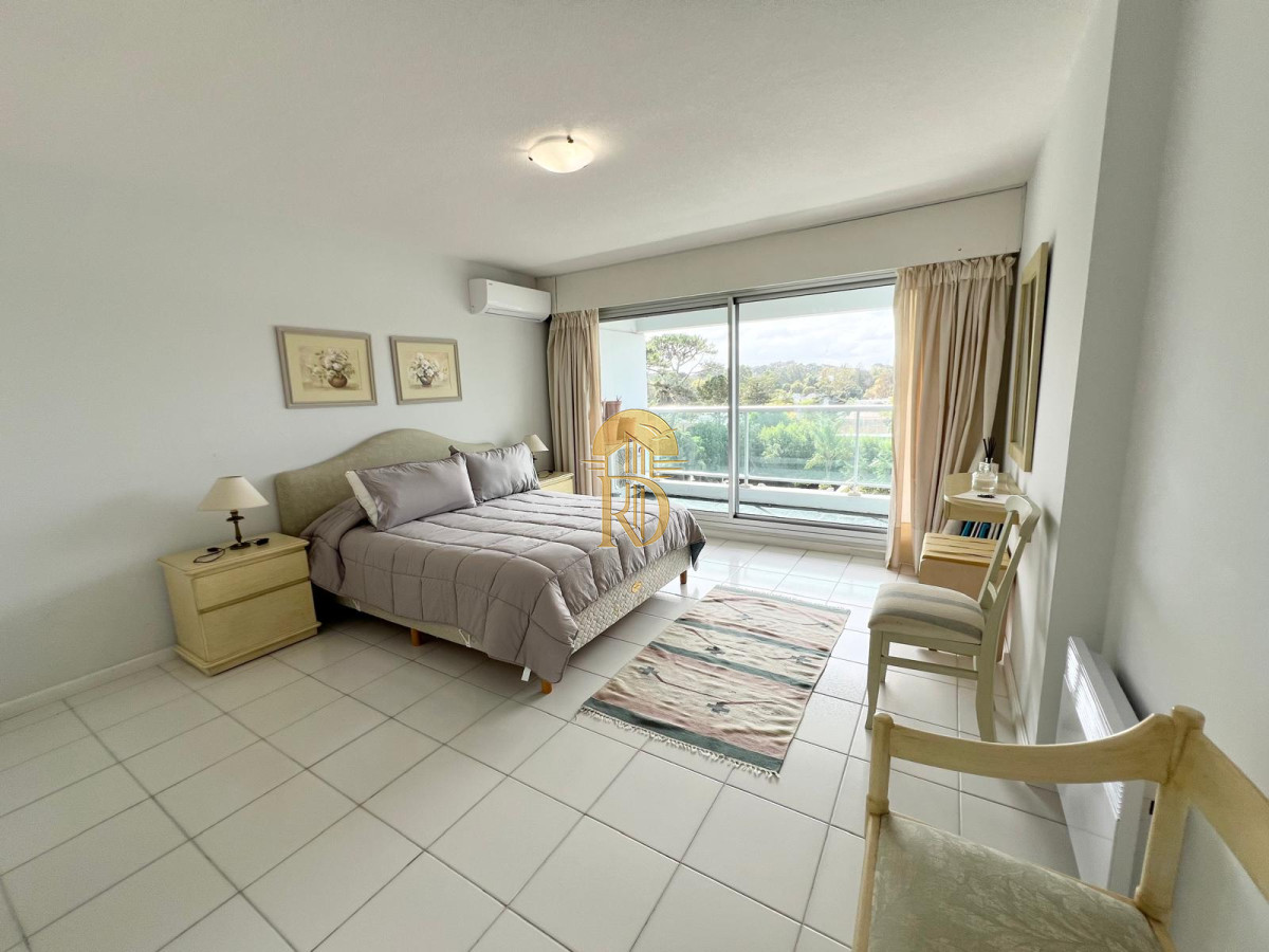 Apto en venta de 2 dormitorios, 2 baños, 1 en suite Mansa Pda. 8 -id-87-9