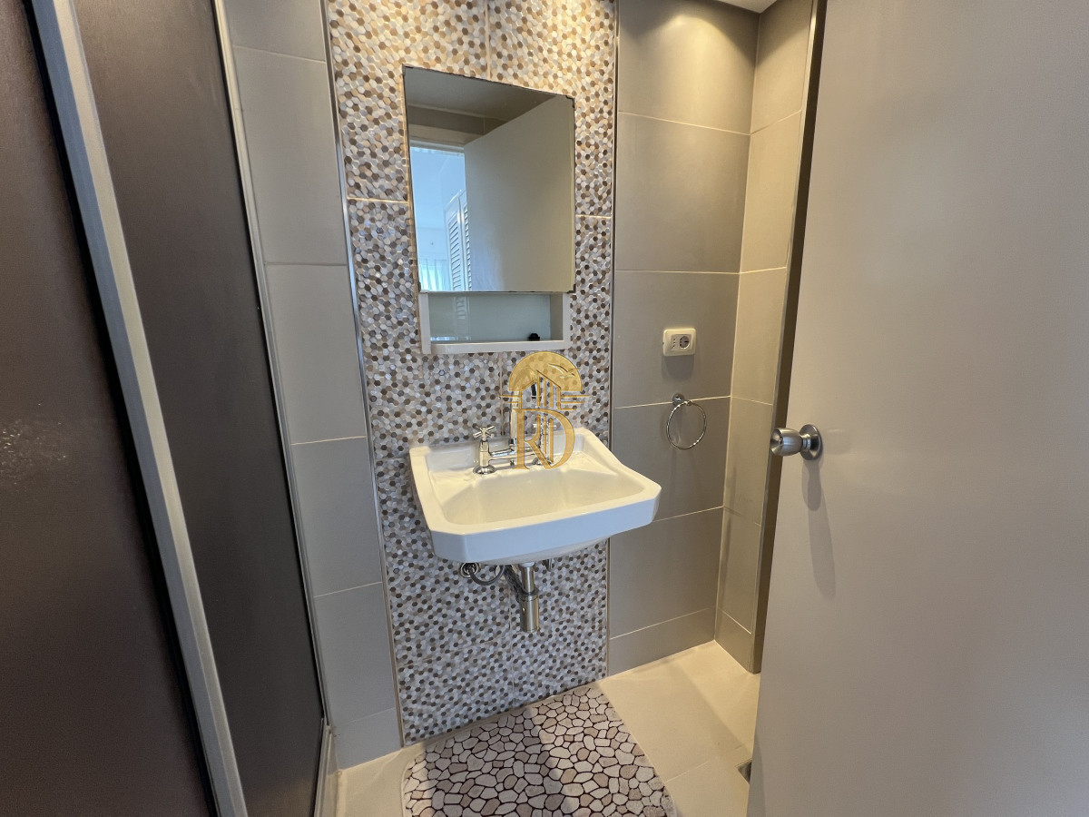 Apartamento en Mansa frente al mar - Punta del Este -id-790-18