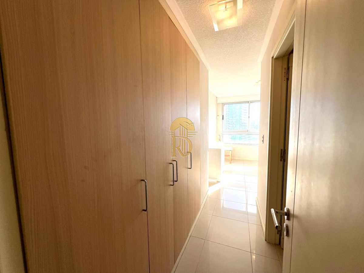 apartamento en venta de 3 dormitorios 3 baños, zona shopping, punta del este -id-123
