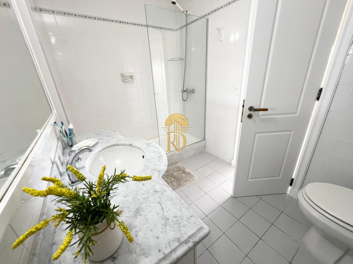 Apto en venta de 2 dormitorios, 2 baños, 1 en suite Mansa Pda. 8 -id-87-15