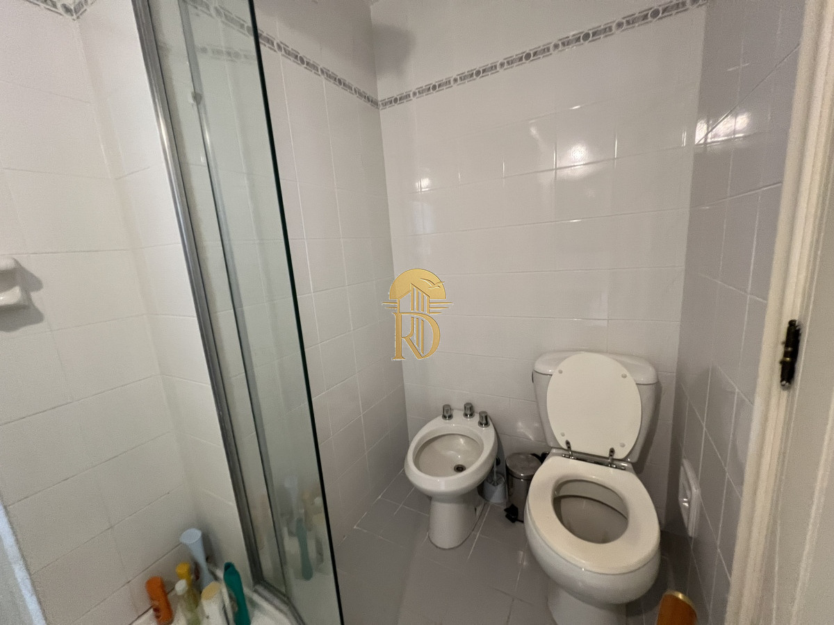 apartamento en venta en playa mansa,  dos dormitorios dos baños, punta del este -id-830-16