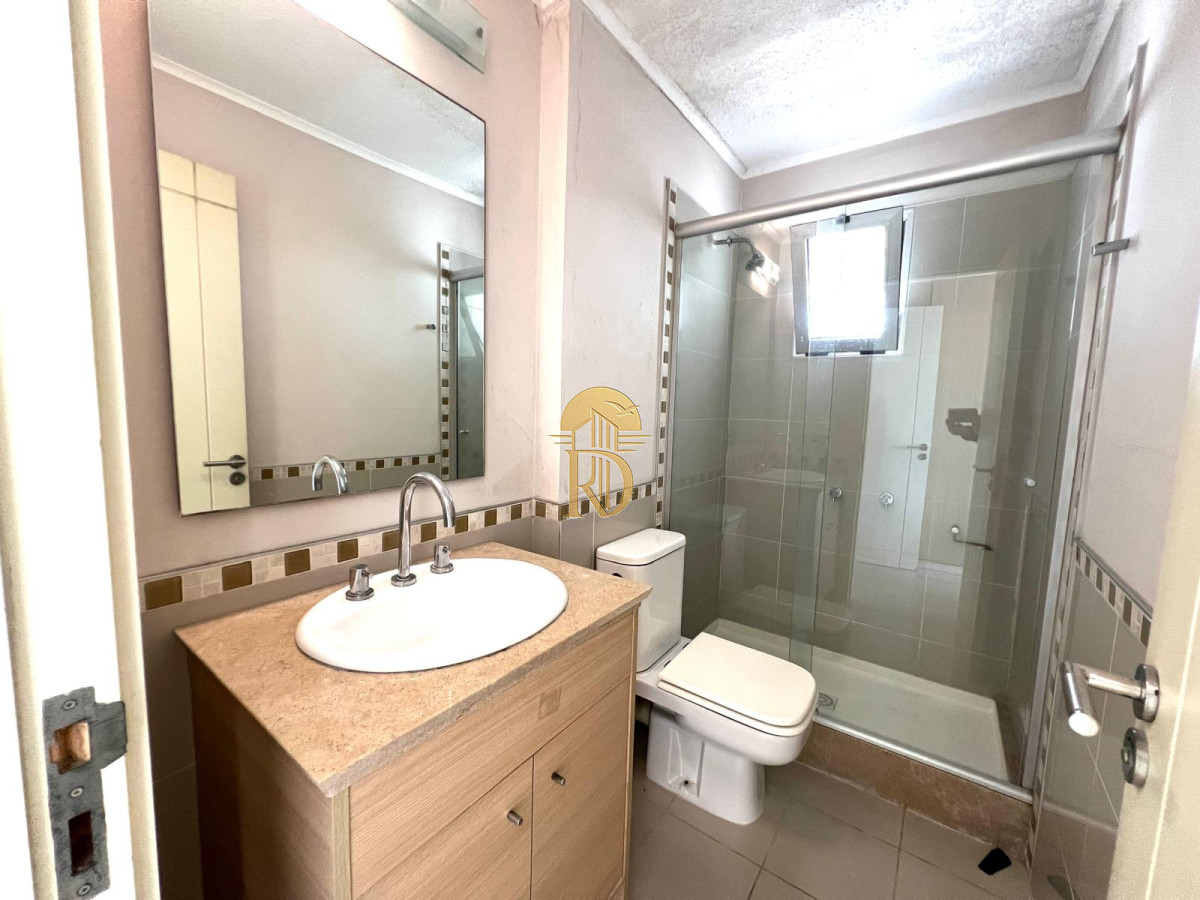 apartamento en venta de 3 dormitorios 3 baños, zona shopping, punta del este -id-123