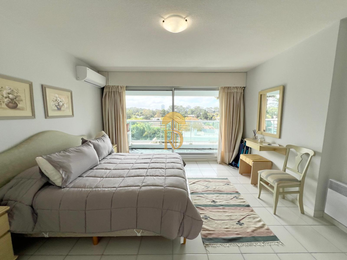 Apto en venta de 2 dormitorios, 2 baños, 1 en suite Mansa Pda. 8 -id-87-8