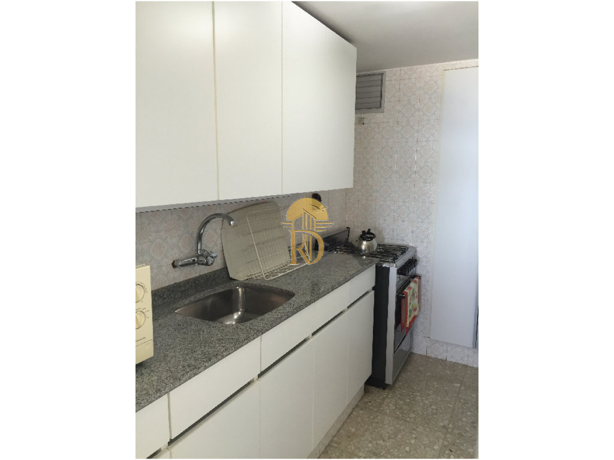 Apartamento en Peninsula, 3 dormitorios * -id-813-5