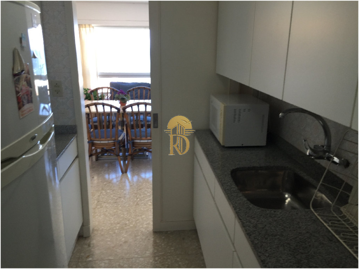 Apartamento en Peninsula, 3 dormitorios * -id-813-7