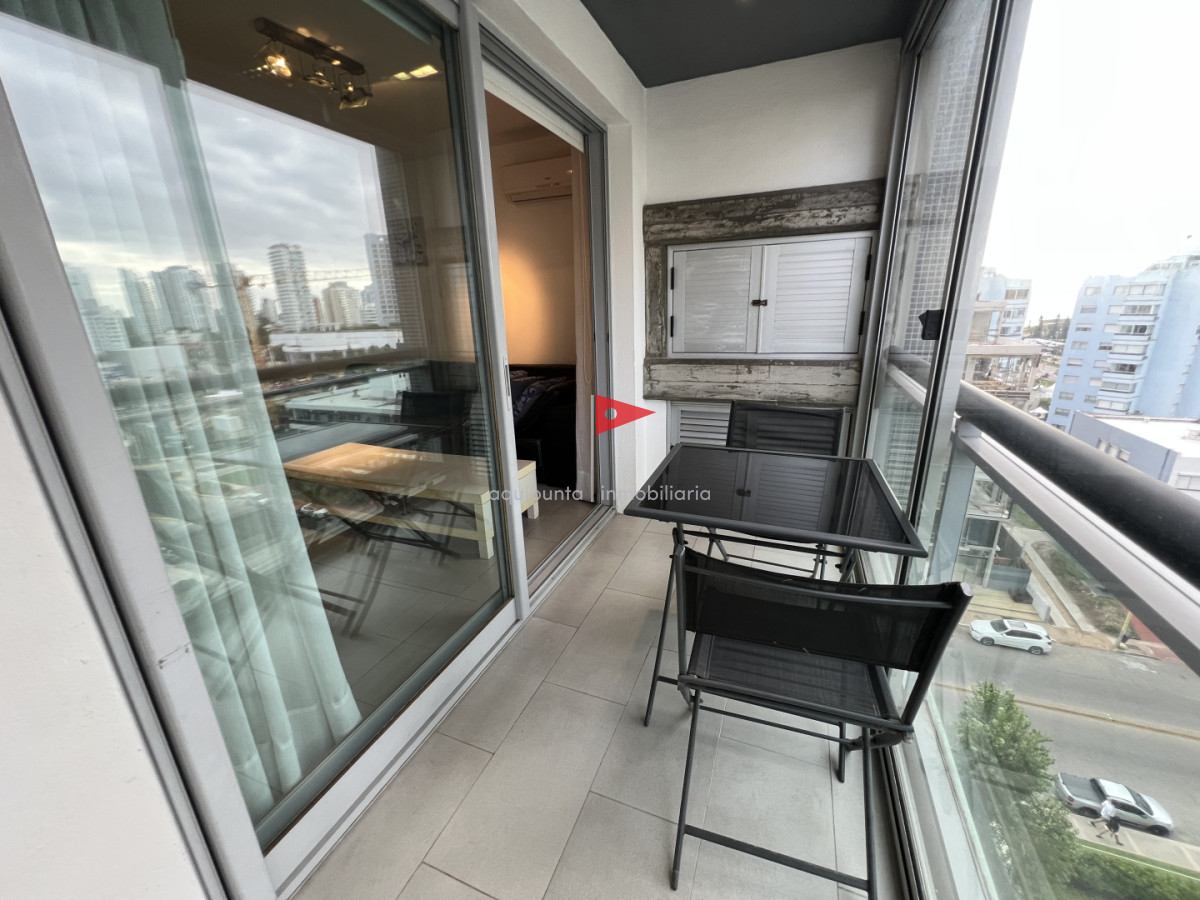 Apartamento ID.249 - Apartamento de 2 dormitorios 2 baños, en venta. Parrillero.